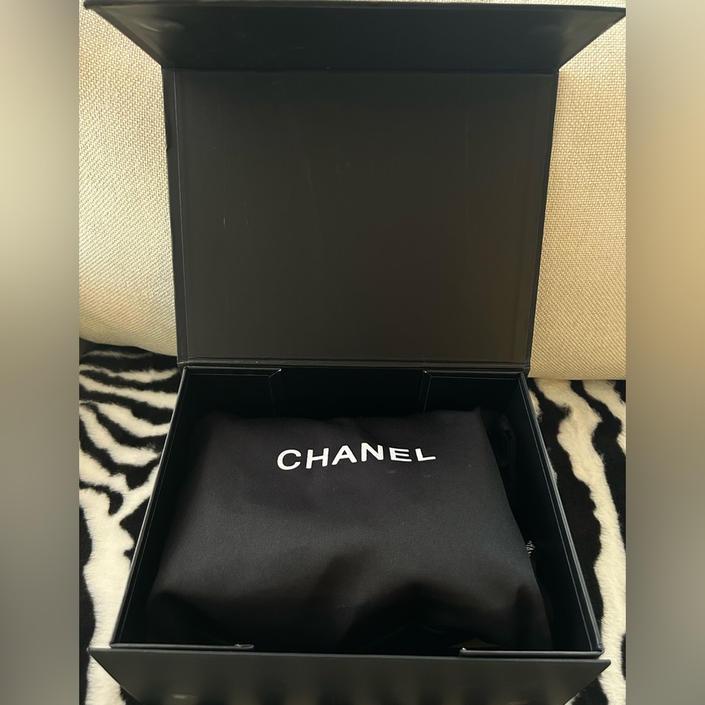 Chanel adjustable chain bag - Picture 11 of 11